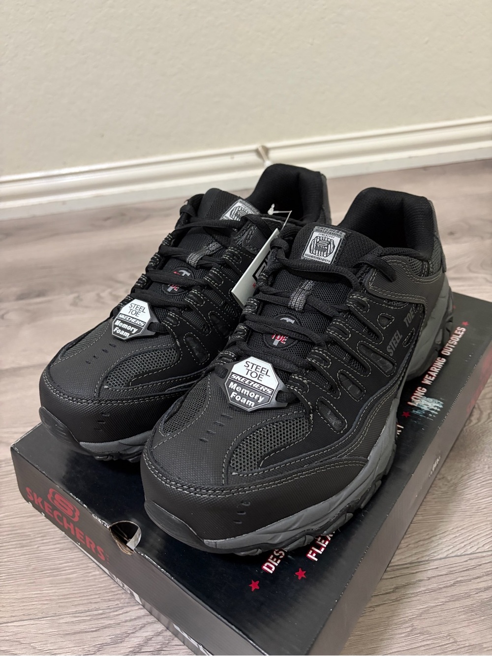Skechers Work Relaxed Fit Steel Toe Work Shoes Black US 10.5 NWT